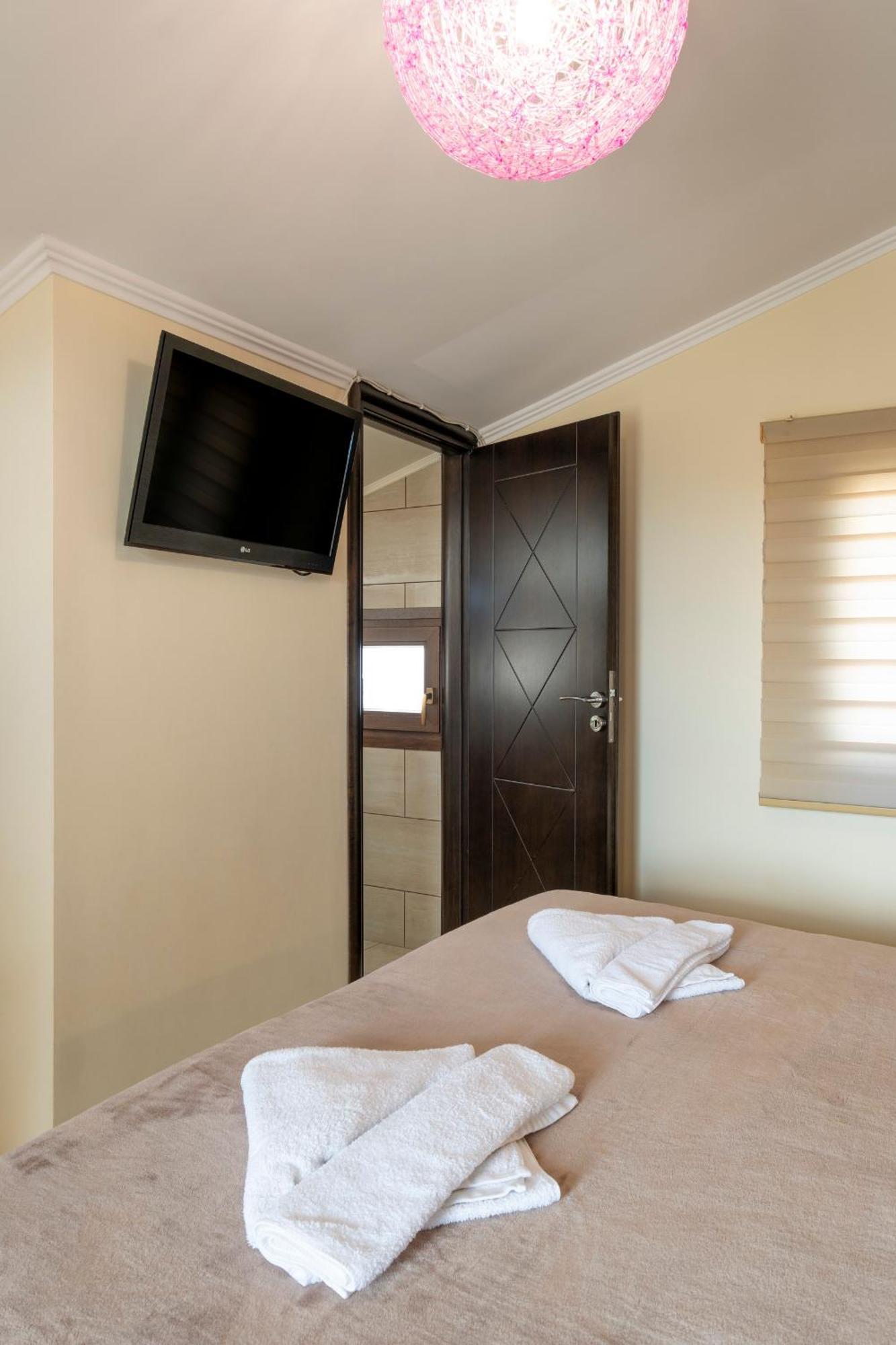 Areti Suites Kathaniá Esterno foto