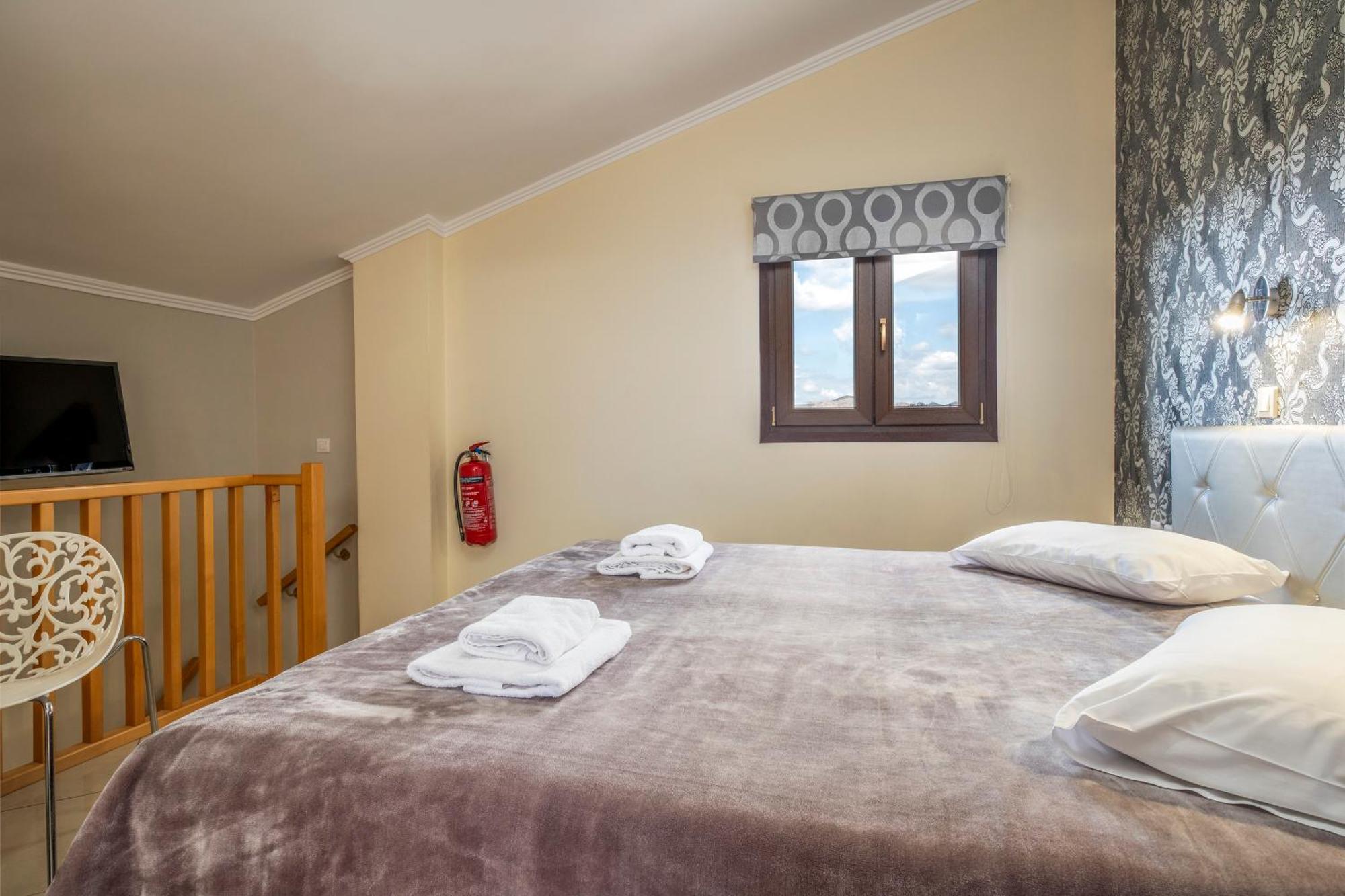 Areti Suites Kathaniá Esterno foto